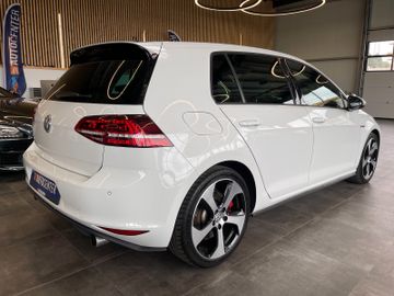 Volkswagen Golf VII Lim. GTI Performance BMT *ACC*BI-XENON*