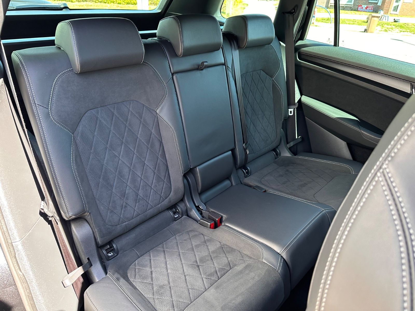 Fahrzeugabbildung SKODA Kodiaq Sportline 2.0 TDI 4x4 Matrix/AHK/ACC/Navi