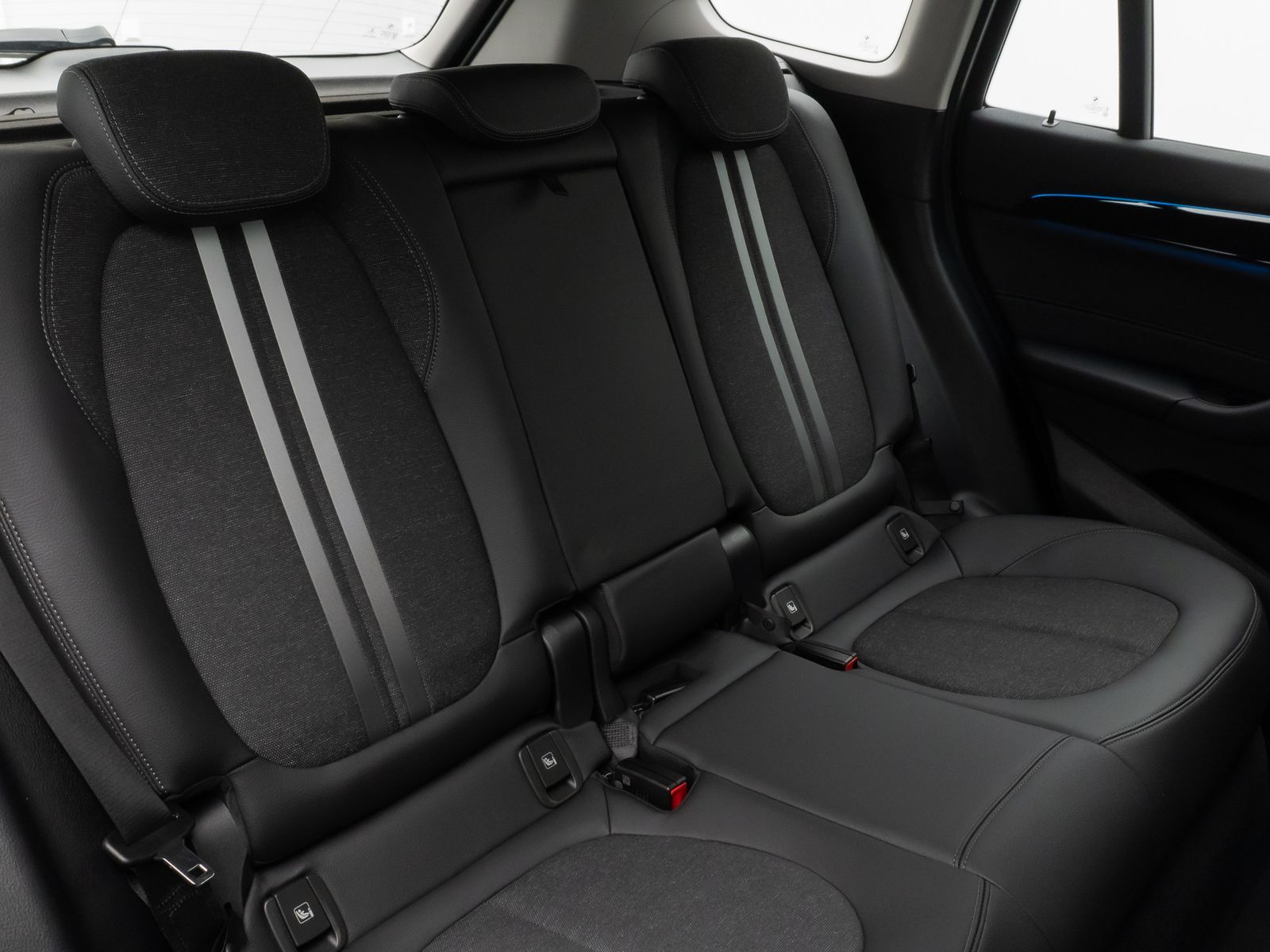 Fahrzeugabbildung BMW X1 xD25e Sport Line Kamera DAB Navi LED Komfort