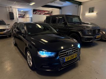Audi A4 - 1