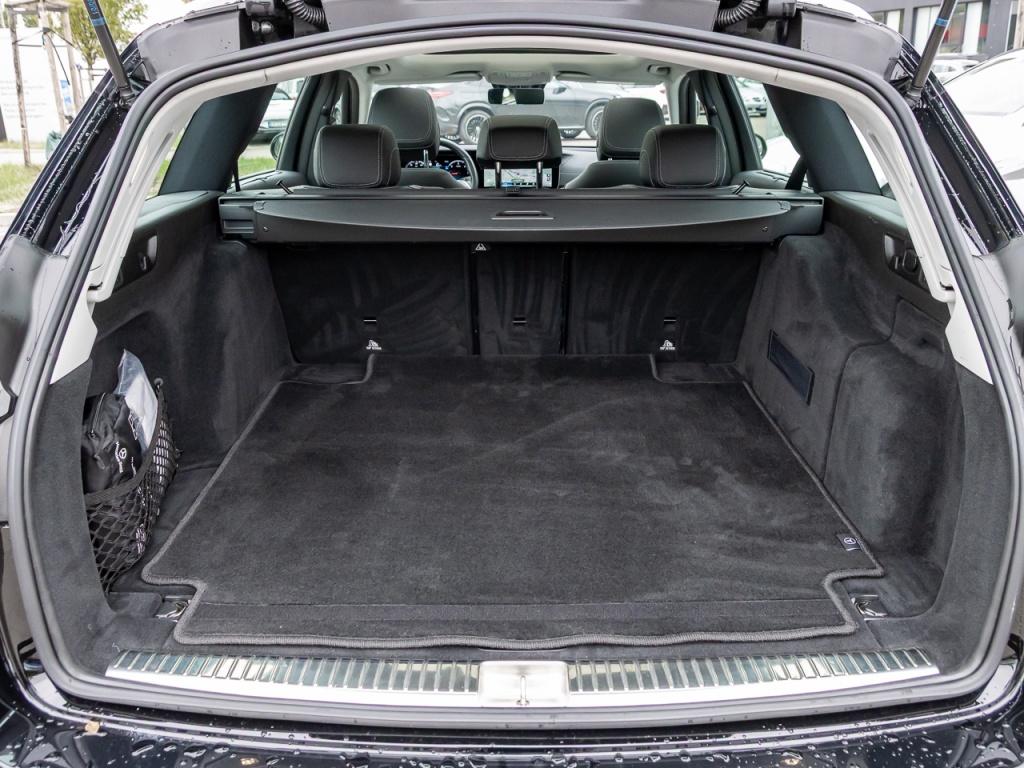 Mercedes-Benz E 220 d T Exclusive *AHK*Cam*LED*Pano*StandHzg*