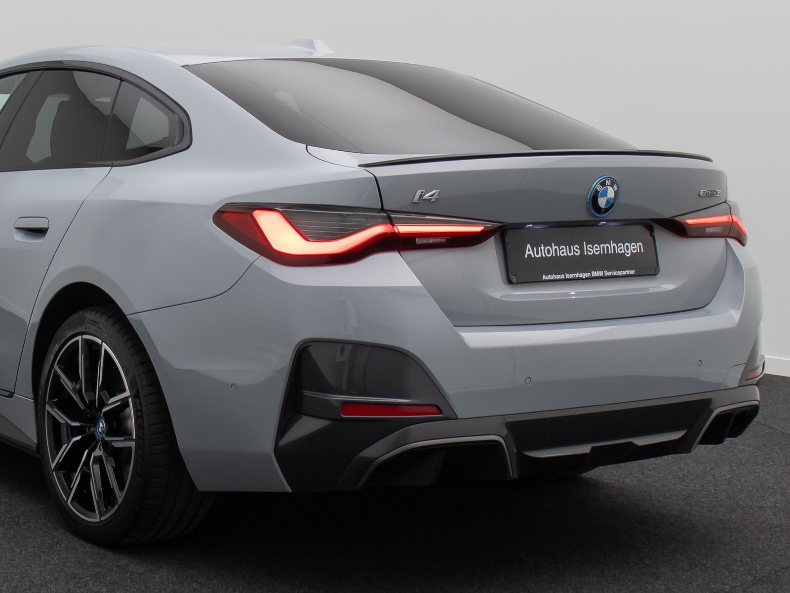 Fahrzeugabbildung BMW i4 eD35 GC M Sport HUD DAB Kamera H/K AHK 19Zoll
