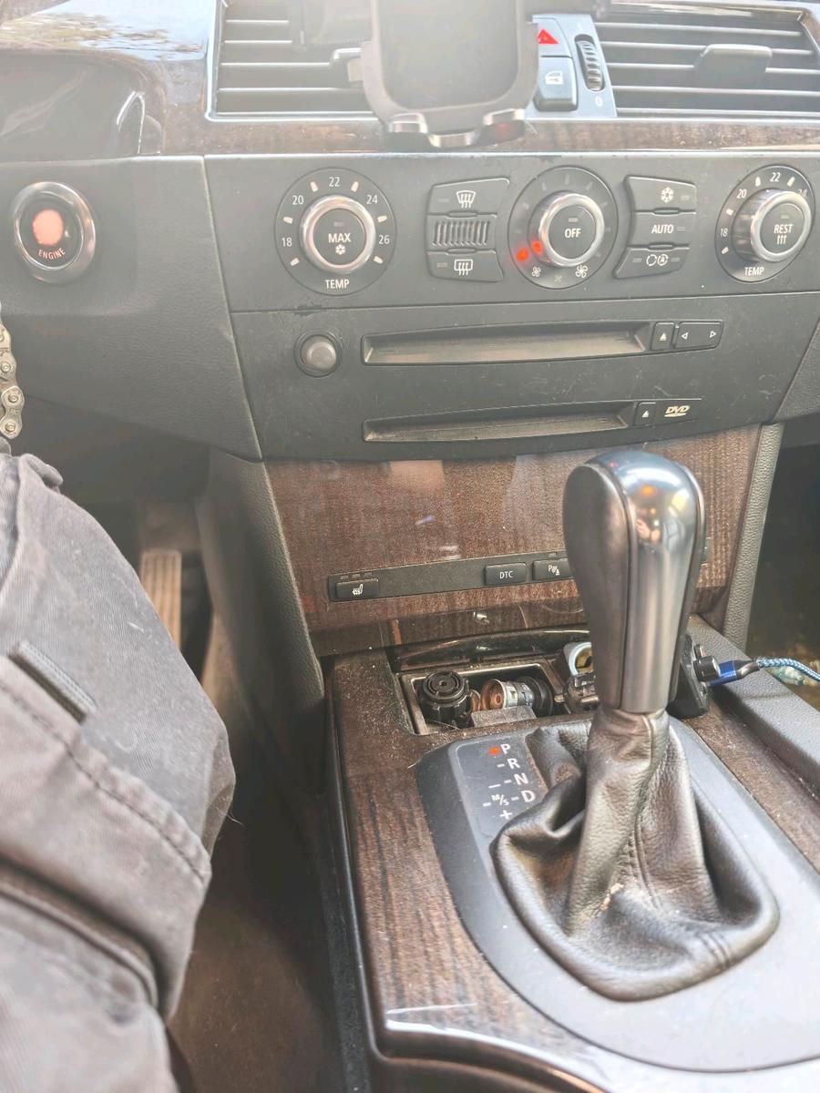 BMW 525 2007 — photo 9