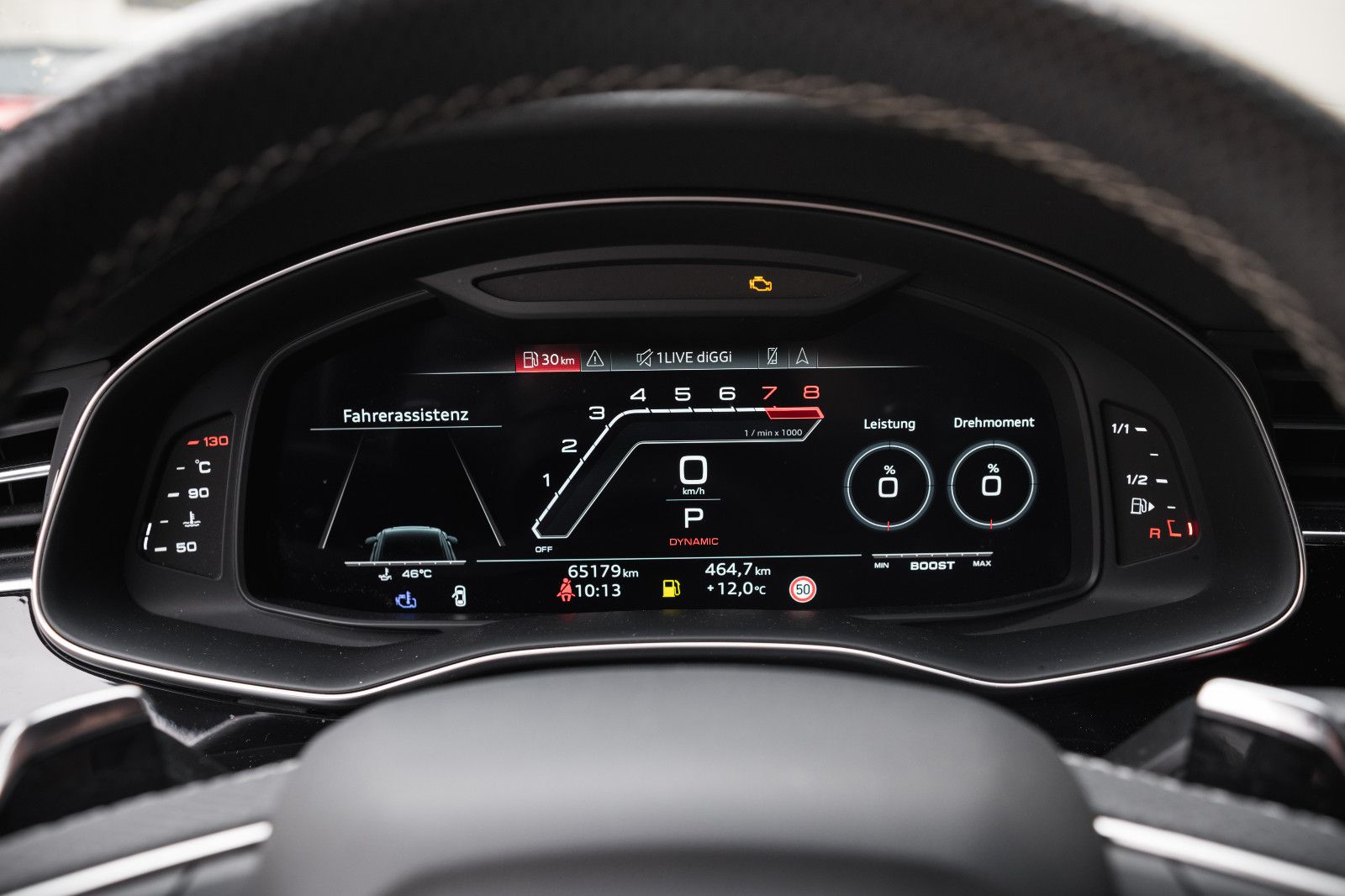 Fahrzeugabbildung Audi RSQ8  4.0 TFSI quattro-Keramik-Matrix-LED-Sitzb.