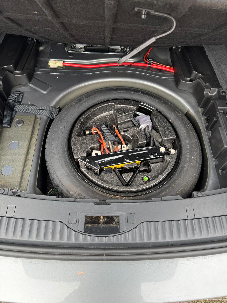 BMW 525 2010 — photo 13
