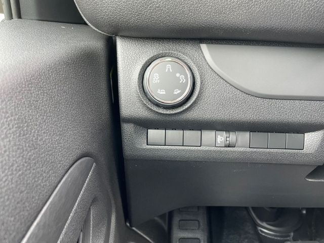 Vivaro -e Cargo M Elektro 100KW 50kWh Batterie