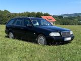 Mercedes-Benz Mercedes C200 T 30 Jahre Liebhaberfahrzeug - gebrauchte Mercedes-Benz C 200 aus dem Jahr 1996
