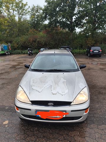 Ford Focus 1.8 Benzin