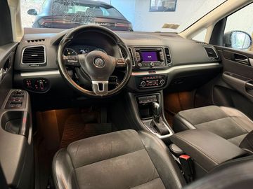 Volkswagen Sharan - 8