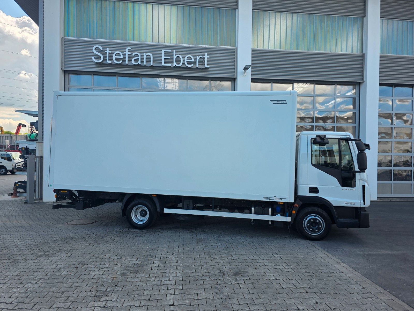 Fahrzeugabbildung Iveco Eurocargo ML75E16 LBW 1.000kg Klima Schalter