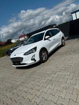 Ford Focus Turnier *Garantie*Neu TÜV*Rückfahrkamera* - Ford Gebrauchtwagen in Marburg