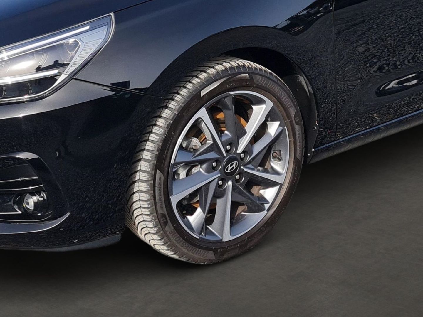 Fahrzeugabbildung Hyundai i30 ADVANTAGE 1.0 T-GDI KLIMA+PDC+KAMERA+SHZ+ACA