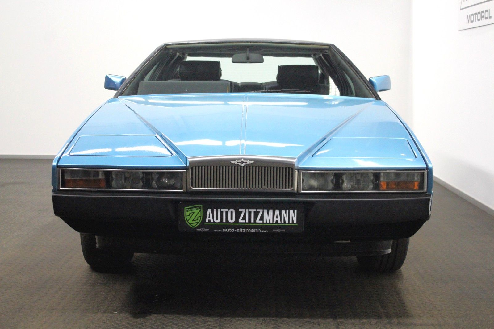 Fahrzeugabbildung Aston Martin Lagonda Serie 2/RARITÄT/1 of 645/SCHIEBEDACH