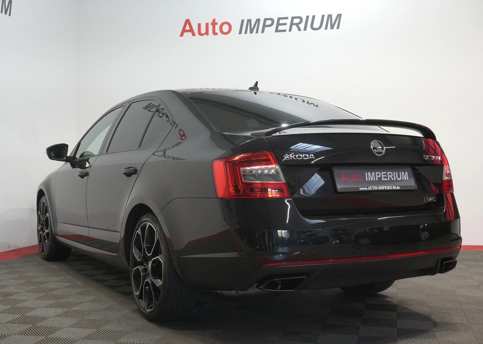 Skoda Octavia 2.0 TSI RS*SOUND*Bi-Xenon*TEMPO*LEDER