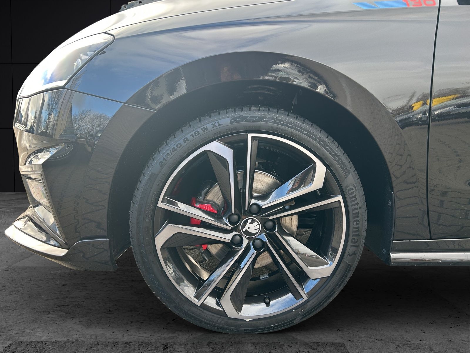 Fahrzeugabbildung SKODA Fabia 130 TSI DSG LED ACC RFK SPORTSITZE