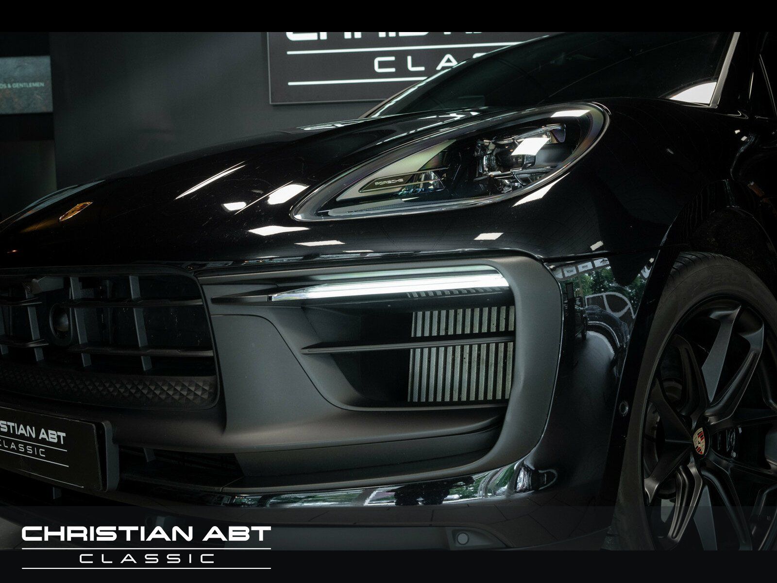 Fahrzeugabbildung Porsche Macan GTS Mopf * AHK * LED * Carbon * Pano *