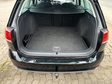 Volkswagen Golf - 9
