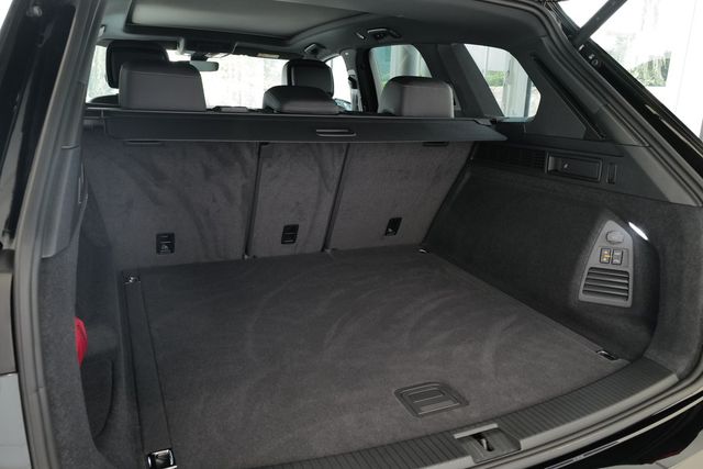 Volkswagen Touareg 3.0TDI 4Motion Leder AHK Pano StdHz 90L 