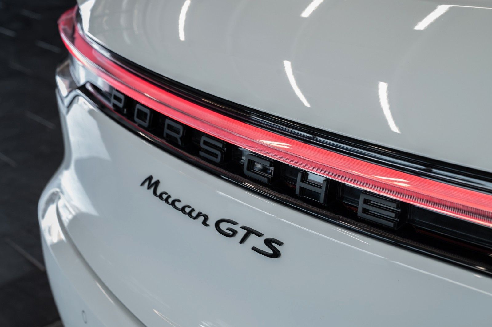 Porsche Macan GTS SPORT-DESIGN AHK ACC PANO 21-ZOLL foto 10