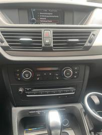 صورة 5 لـ 2010 BMW X1