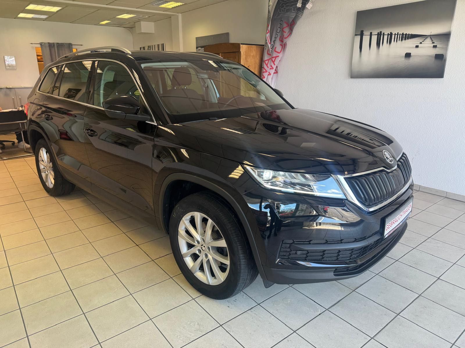 Fahrzeugabbildung SKODA Kodiaq Style  /AHK/1.HAND/SCHECKHEFT/NAVI