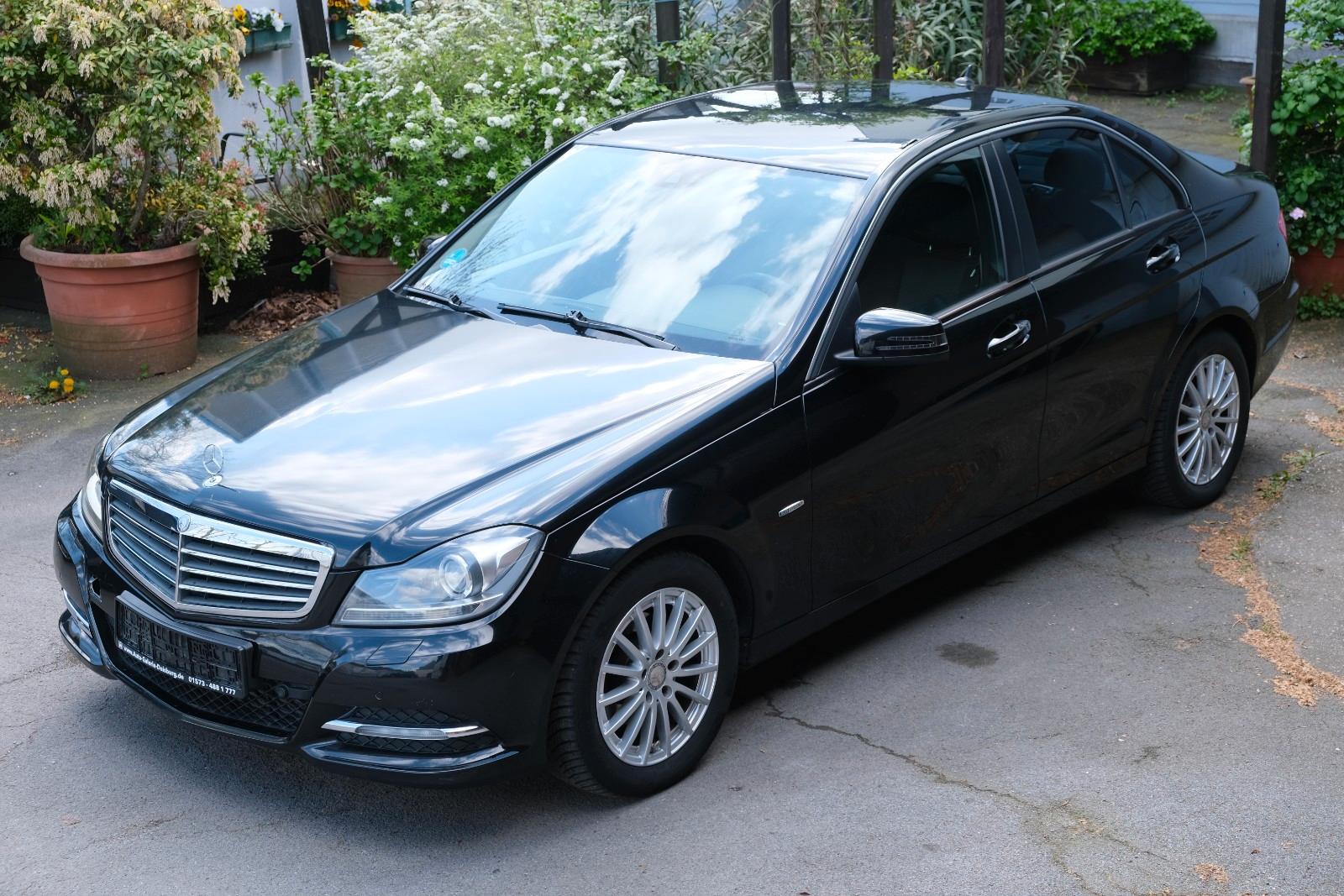 Mercedes-Benz C 200 C Limousine BlueEfficiency XENON AHK NAVI