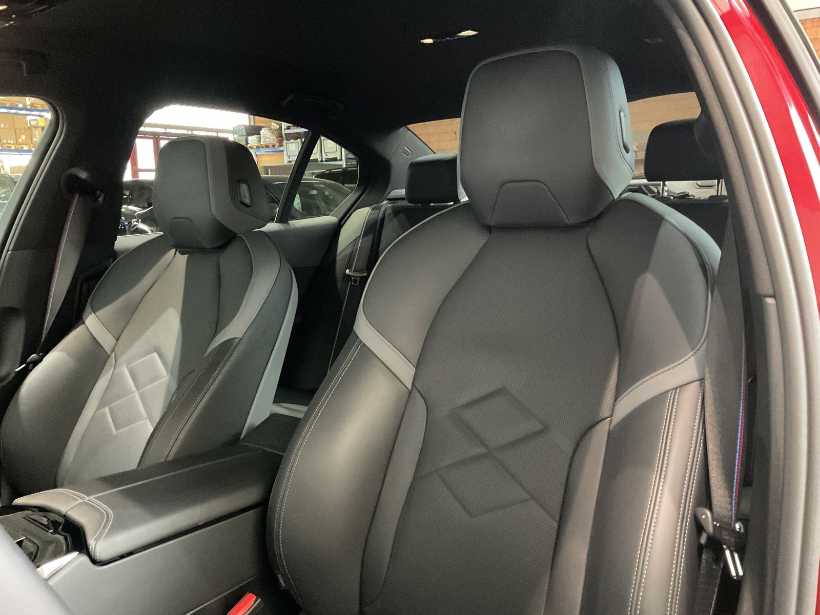 Fahrzeugabbildung BMW i5 xDrive40 | Sitzbelüftung | M Sportpaket Pro |