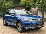 Volkswagen Touareg 4.2 V8 TDI 4M R Line LEDER PANO XENON - Volkswagen Touareg: 4.2