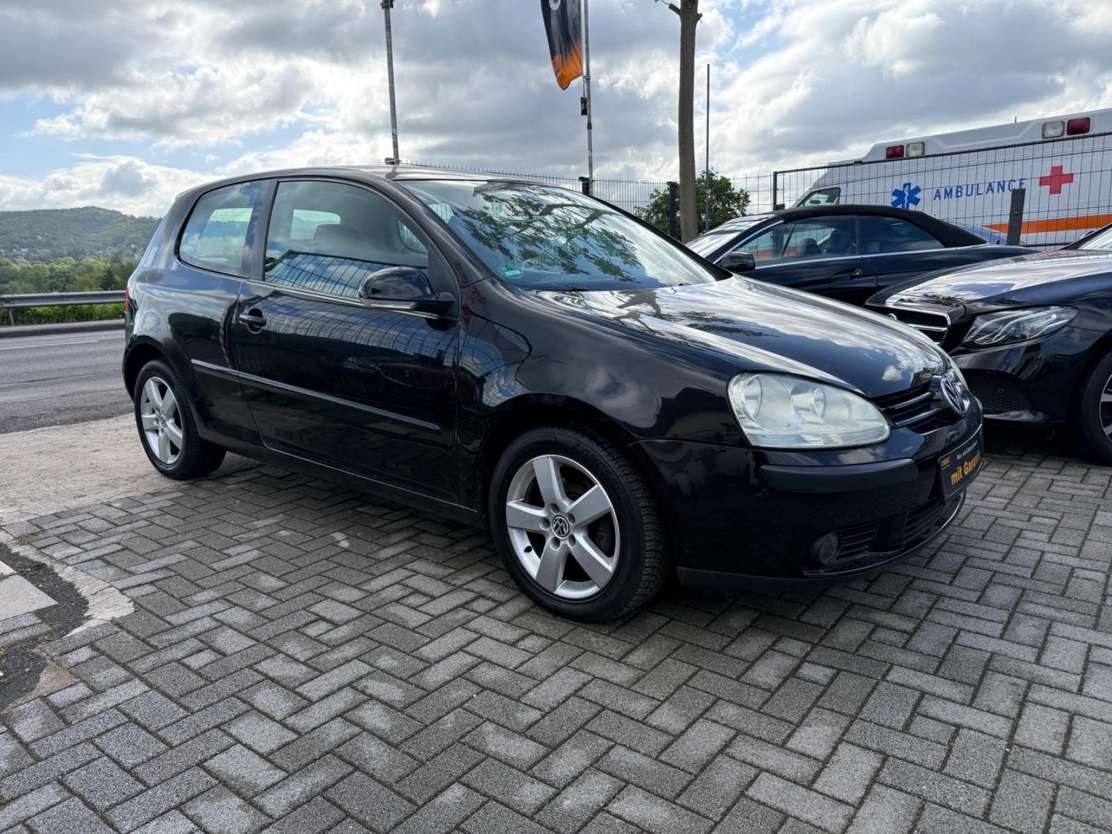 Volkswagen Golf V Lim. Tour/TÜV/Zahnriemen Neu/Klima