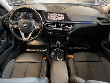 BMW 118 d Sport Line *LED*PDC*CARPLAY*TOUCH*SHZ*TEMP