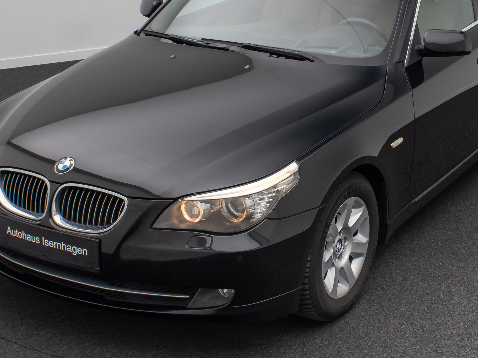 Fahrzeugabbildung BMW 525d Tempomat PDC Xenon NaviPro AHK Lordos HUD