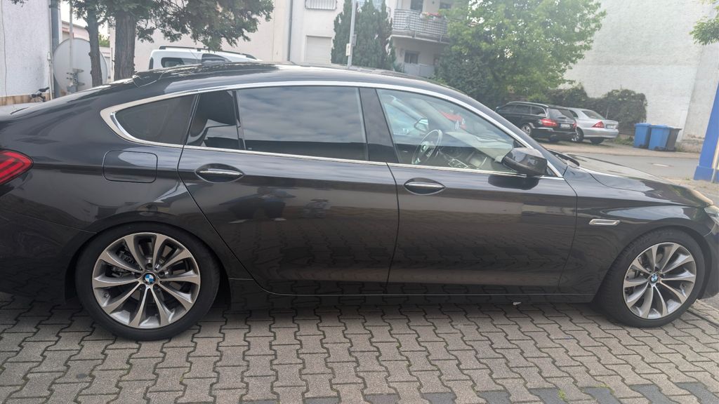 Image of BMW 520 Gran Turismo
