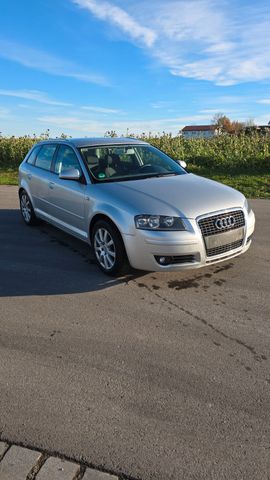 Audi A3 Sportback 1.6 FSI Attraction