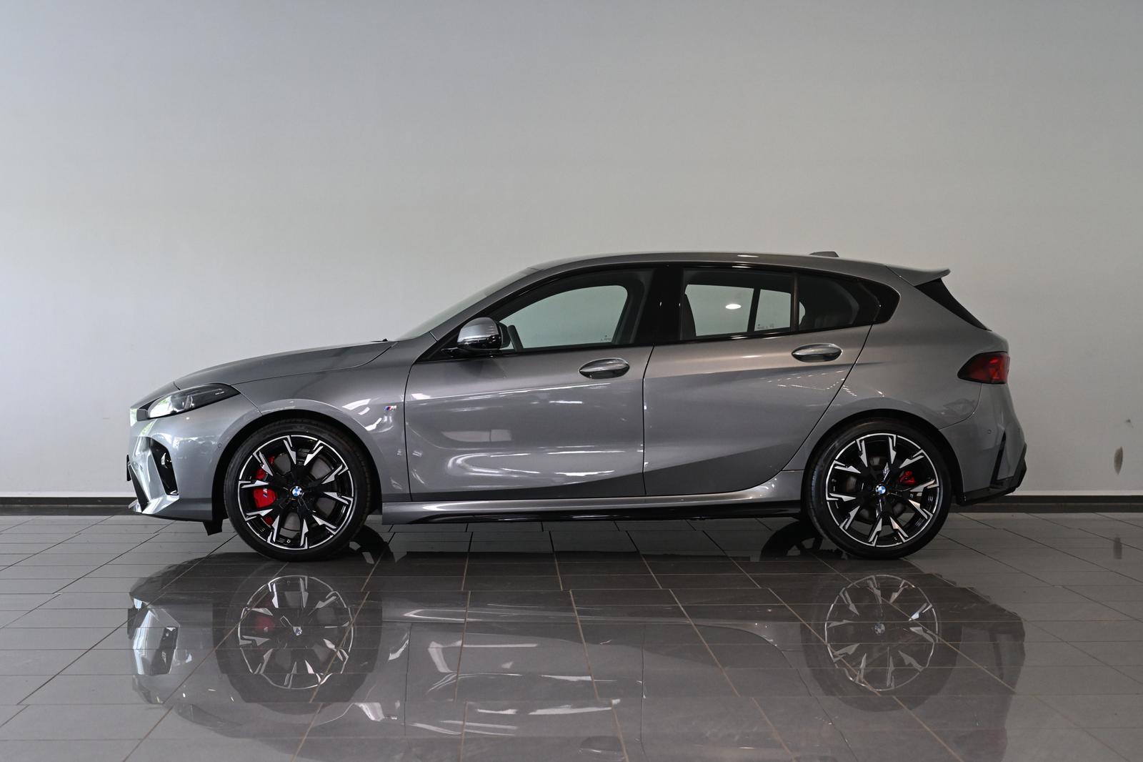 BMW 120 i M Sport Pro Paket Aktivsitz HUD Navi 19"