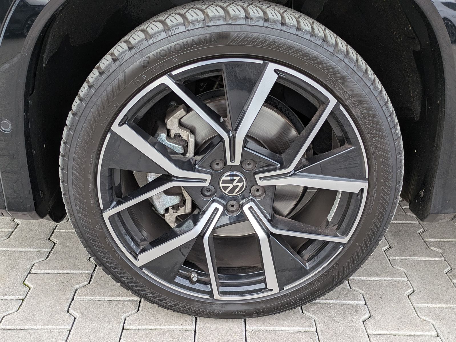 Fahrzeugabbildung Volkswagen Tayron 2.0 TDI 4M R-Line 7Si*MATRIX*AHK*PANO*HUD