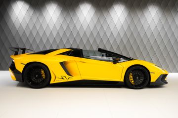 Aventador SV ROADSTER 20"YELLOW CARBON ALCANTARA