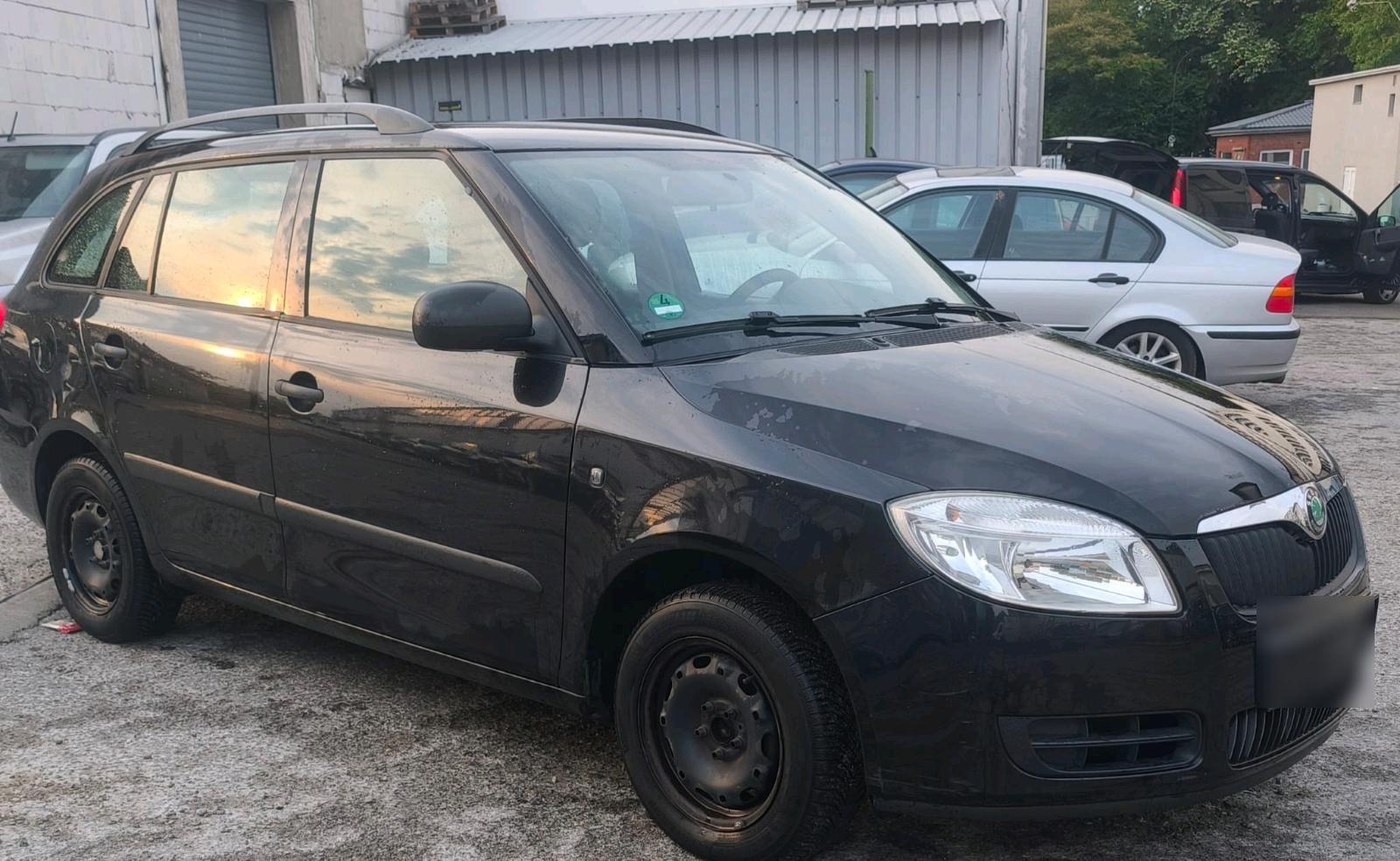 Skoda Fabia 2009 — engine 69 HP (51kW)