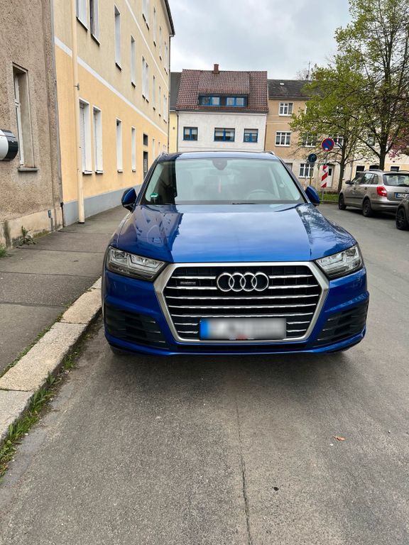 Image of Audi Q7