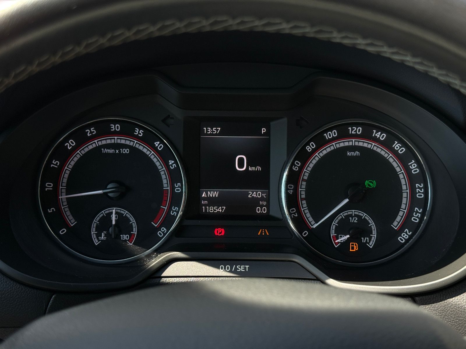 Skoda Octavia Combi RS DSG ACC LED Navi Pano Kam SHZ foto 15
