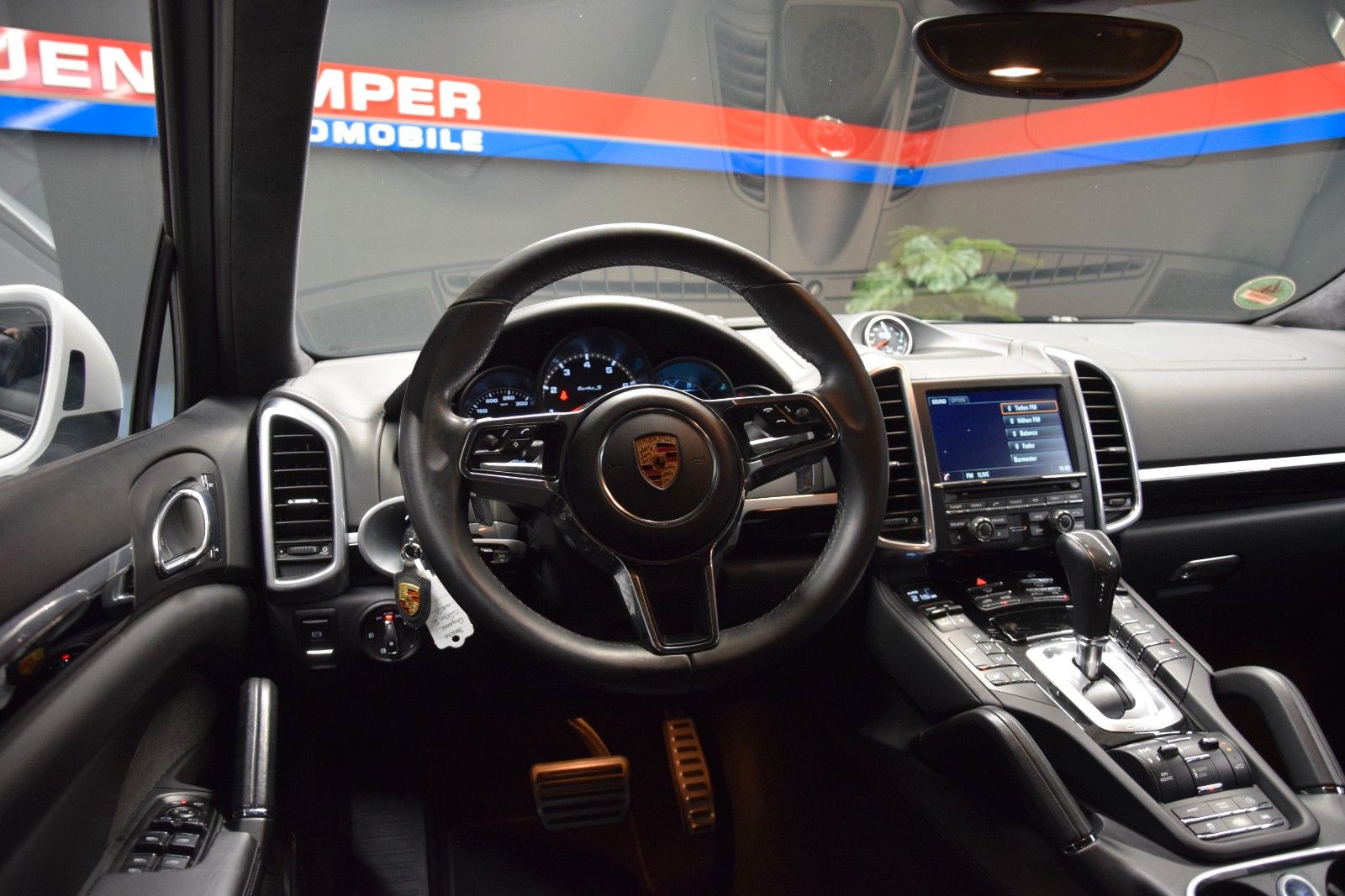 Fahrzeugabbildung Porsche Cayenne Turbo S ACC Luft Sitzbel. s.AGA LED 360°