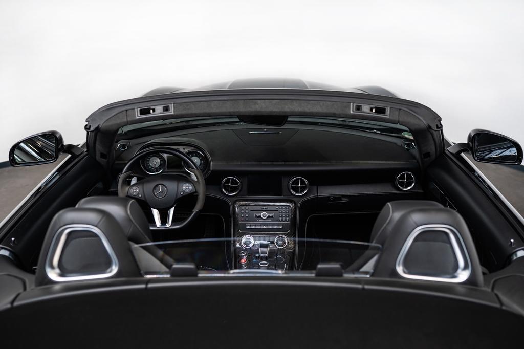 Mercedes-Benz SLS AMG