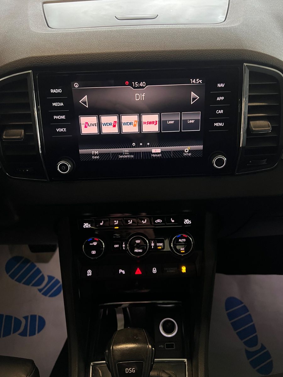 Fahrzeugabbildung SKODA Karoq Style DSG *PANO*SITZHEIZUNG*LEDER*
