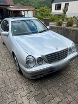 Mercedes-Benz Mercedes E220 mit TÜV  bis 02.2027 - Mercedes-Benz E 220 aus 2001