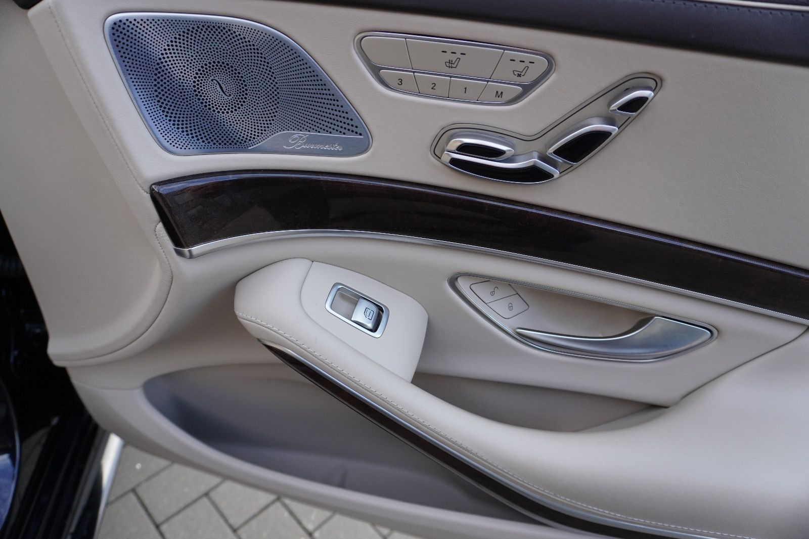 Fahrzeugabbildung Mercedes-Benz S 560 4Matic L