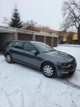 Volkswagen Passat Variant 2.0 TDI SCR DSG BlueMot. Tren... - : Taxi, Von Privat