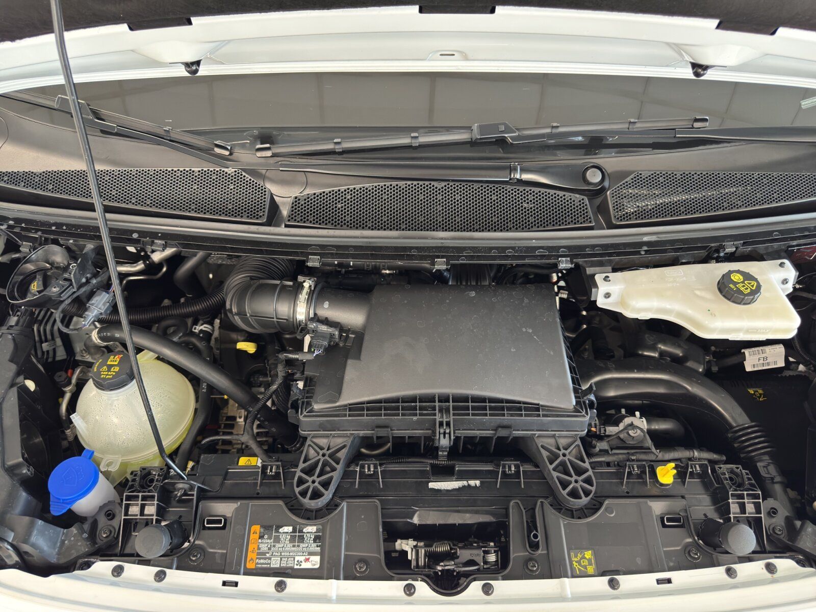 Fahrzeugabbildung Volkswagen Transporter Kasten 2.0 TDI KR 6-Gang AHK APP GJR