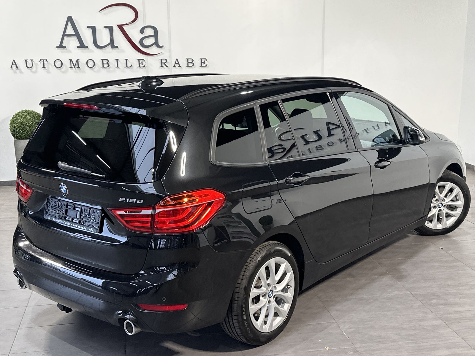 Fahrzeugabbildung BMW 218d Gran Tourer Advantage Aut. NAV+LED+AHK+KAM