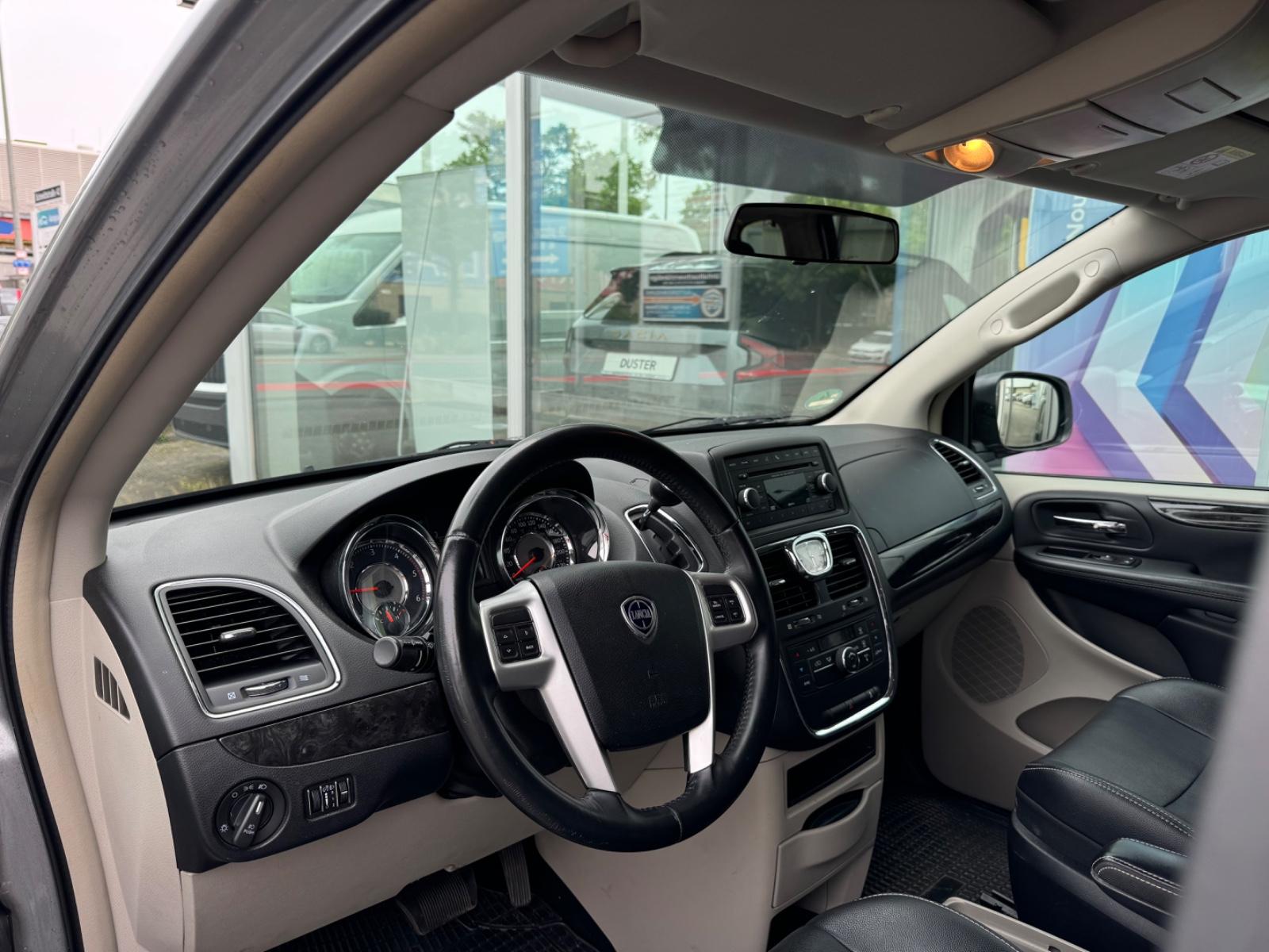 LANCIA VOYAGER SILVER 2.8 177 CH BVA 7 PLACES / CUIR / CLIM AUTO - 171300 km
