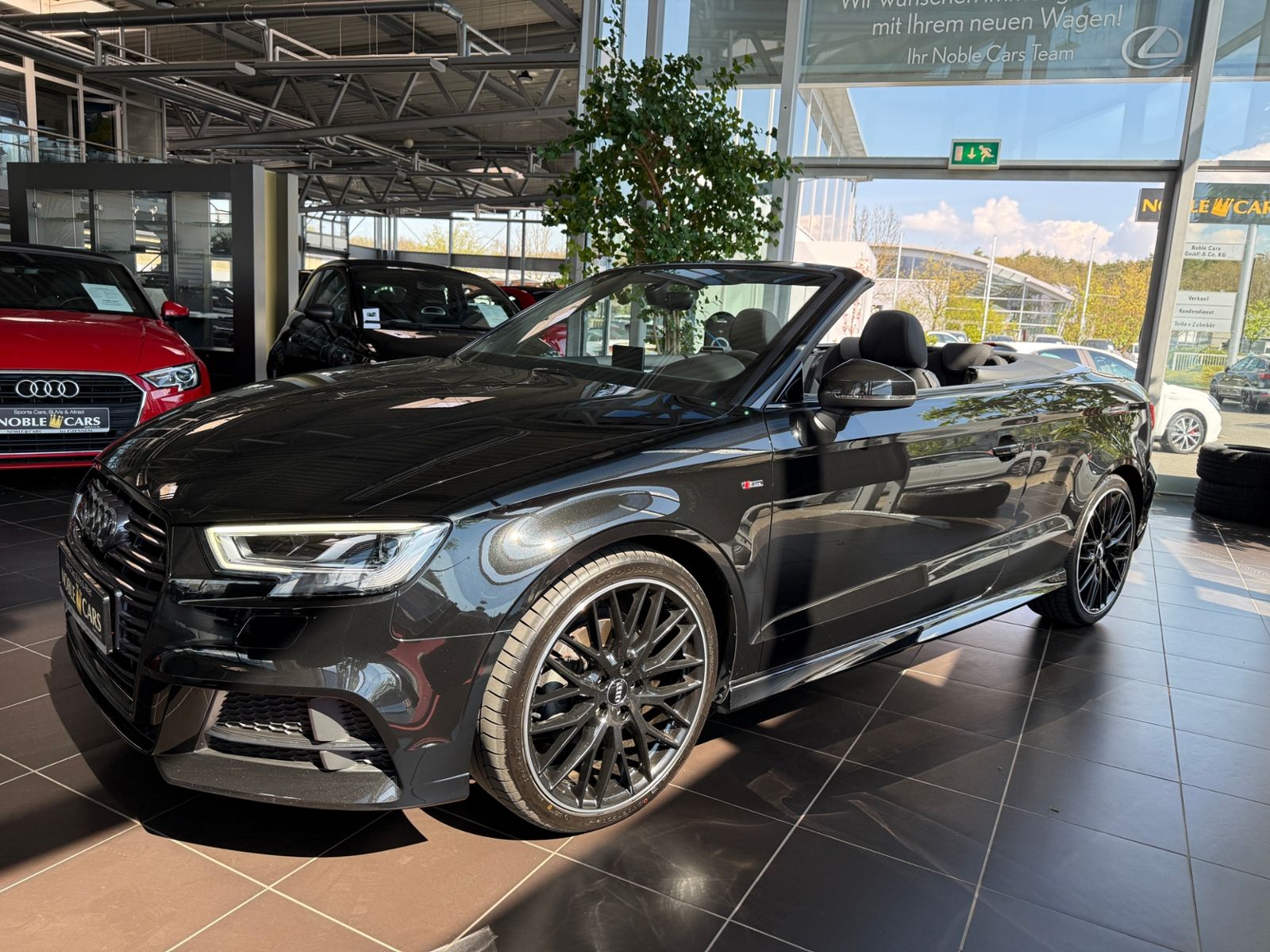 Fahrzeugabbildung Audi A3 Cabriolet 35 TFSI S line B&O ACC LED