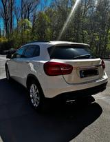 Mercedes-Benz GLA 250 4MATIC Urban Night Paket Panorama - Mercedes-Benz GLA-Klasse von privat